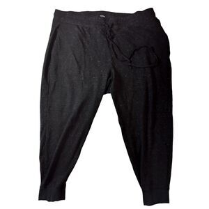 Women's Torrid Size 4 Black Ankle Sweatpants.